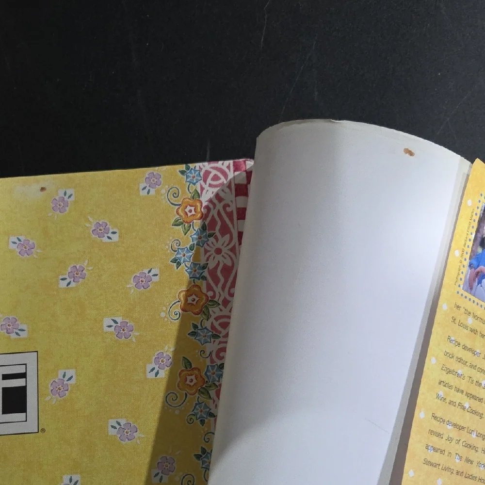 Mary Engelbreit's Dining Out Cookbook